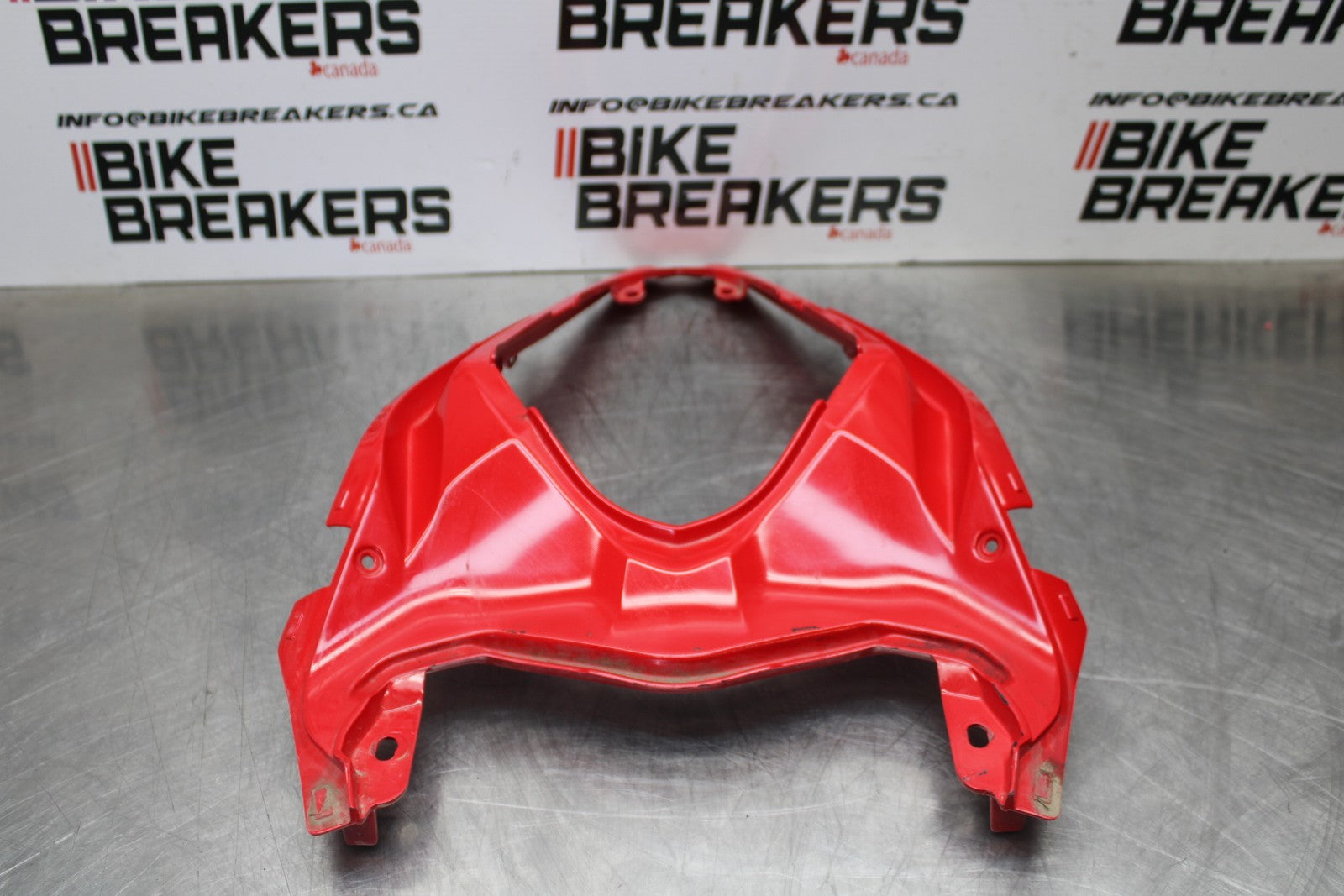 18-23 KAWASAKI NINJA 400 EX400 ABS CENTER REAR BACK TAIL FAIRING COWL BB177