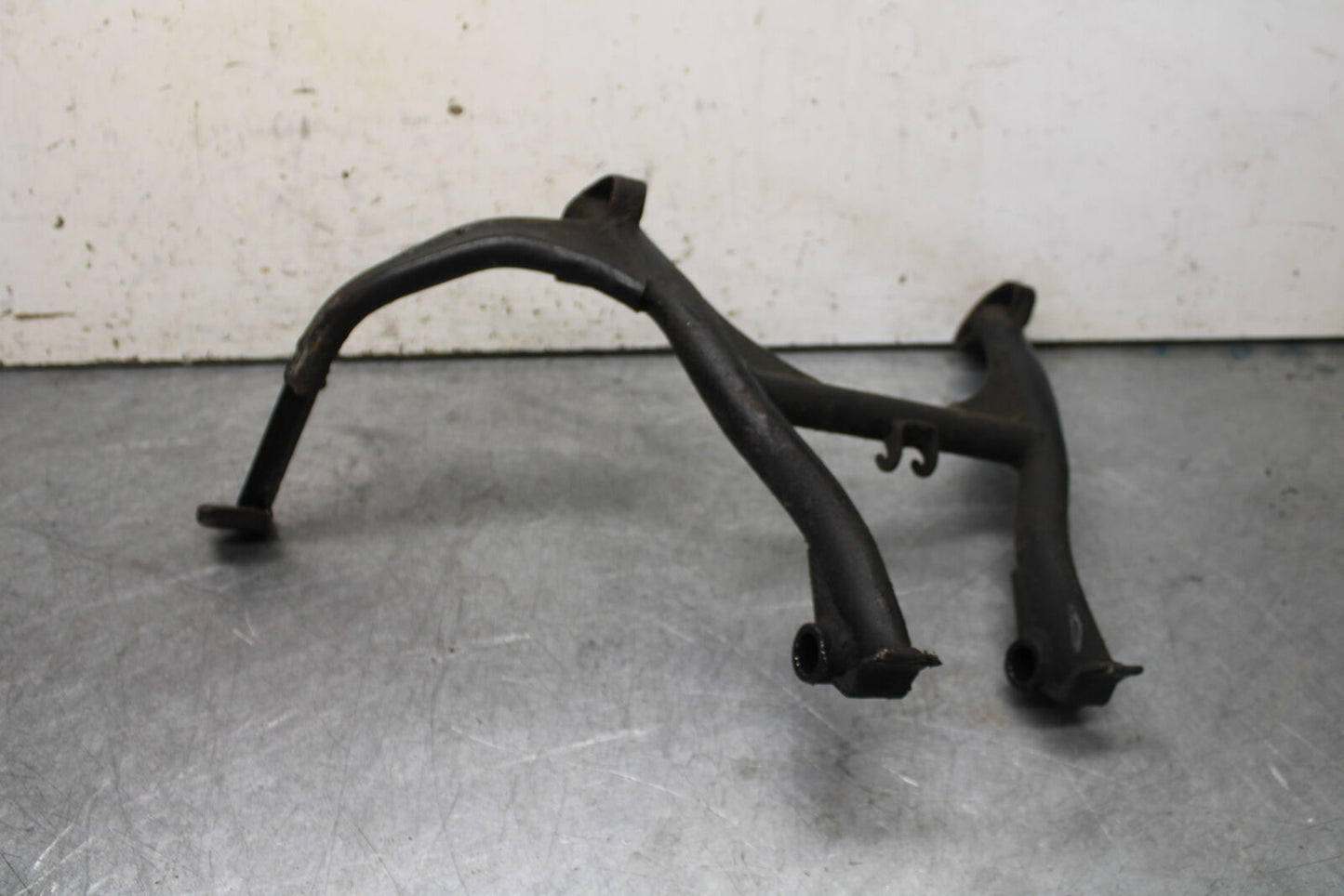 85-86 SUZUKI MADURA 1200 CENTER MAIN STAND  BB691