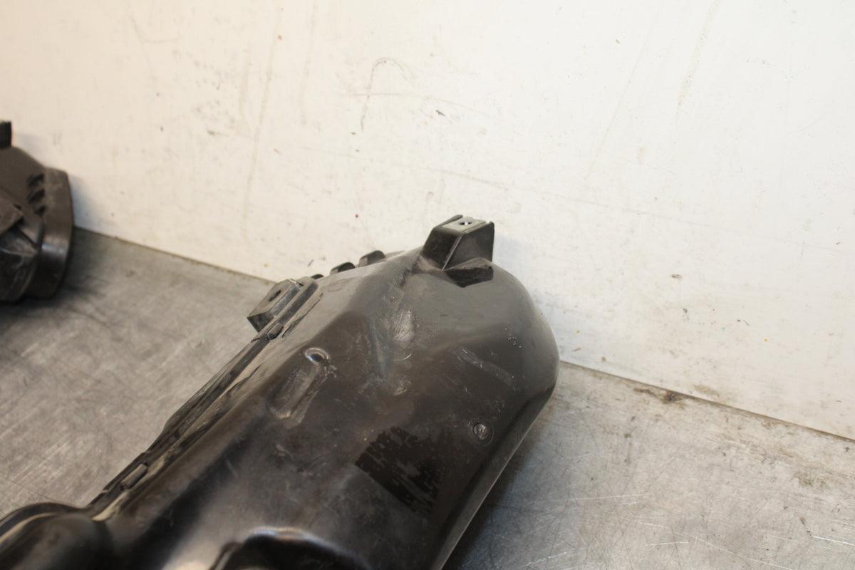 08-10 SUZUKI GSXR 600 RIGHT LEFT AIR INTAKE DUCTS BB132