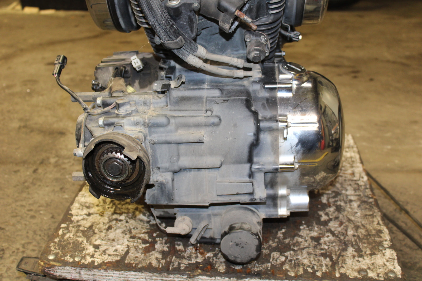 03-08 KAWASAKI VULCAN 1600 ENGINE MOTOR BB754