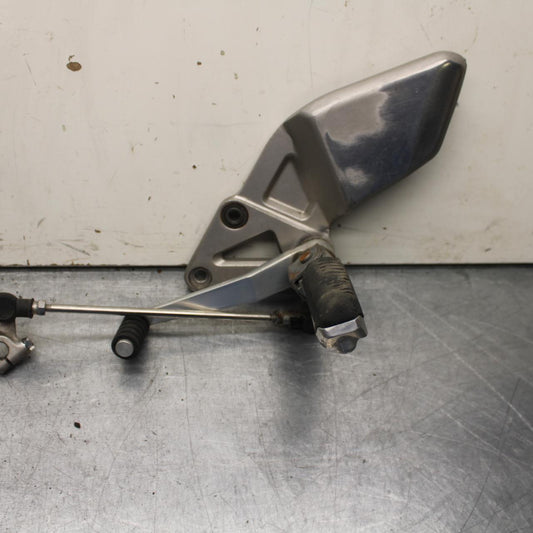1995 Suzuki RF600R LEFT REARSET REAR SET DRIVER FOOT PEG SHIFTER BB615