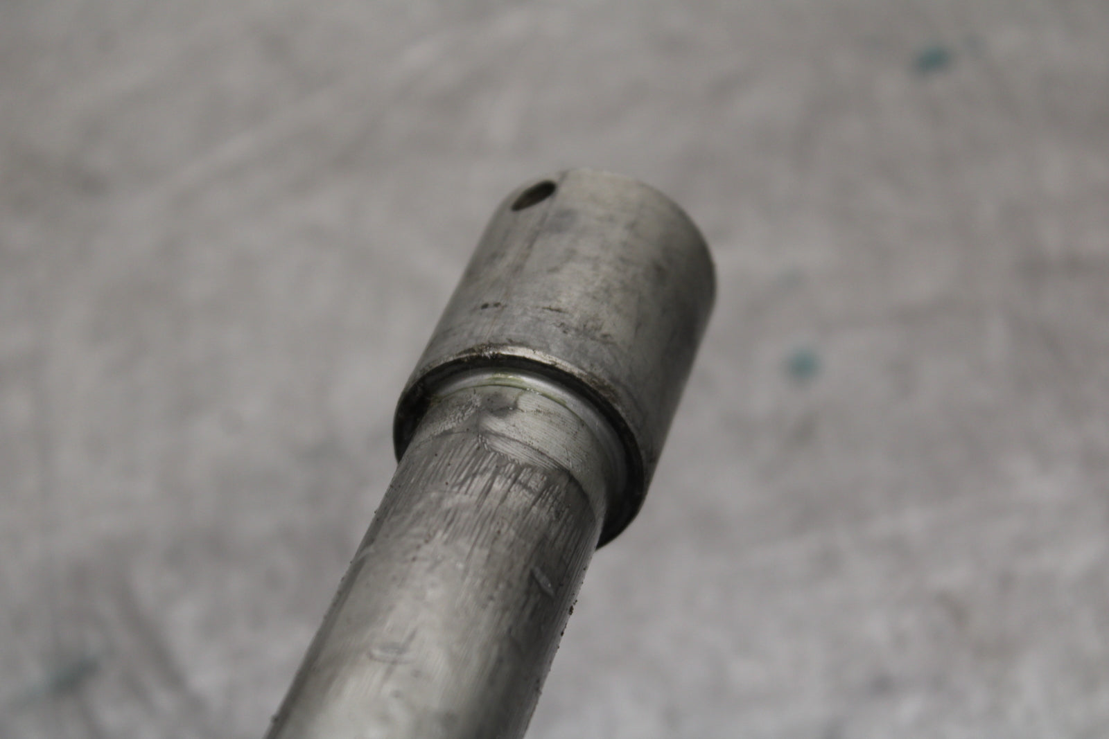 17-21 HONDA CBR1000RR SP FRONT WHEEL RIM AXLE PIVOT BOLT BB681