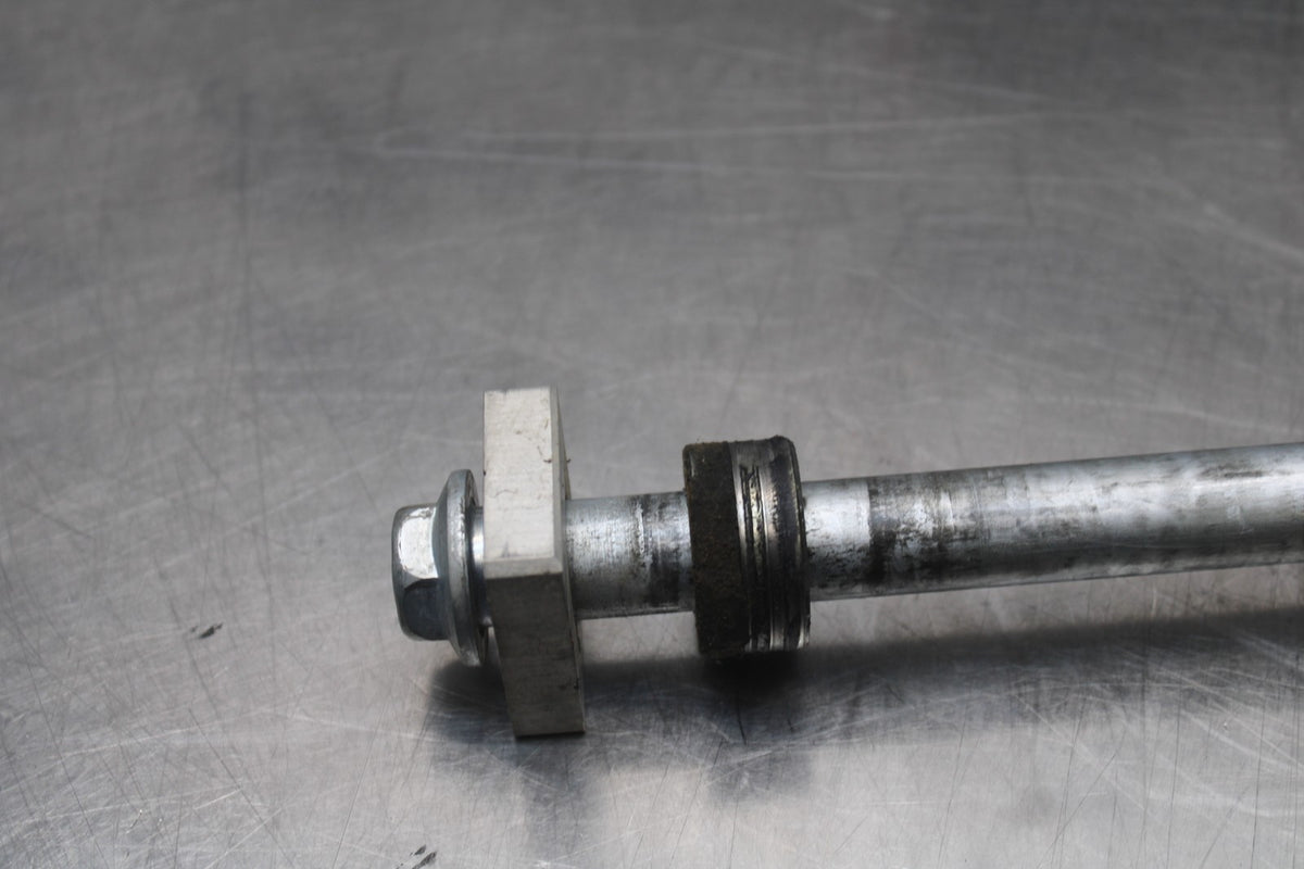 13 KAWASAKI NINJA 650 EX650F ABS REAR AXLE BACK WHEEL RIM PIVOT BOLT AXEL BB828
