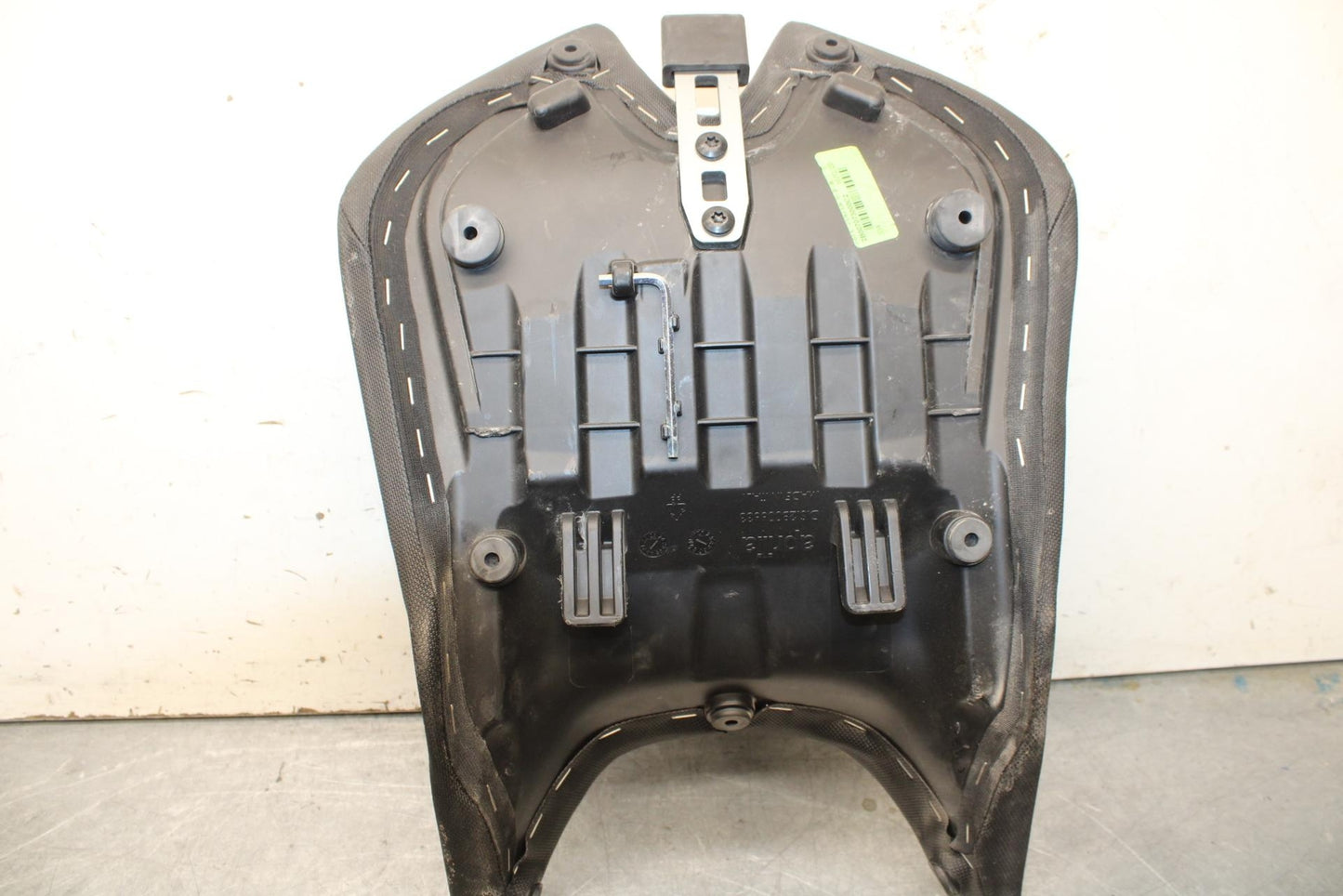 20-23 APRILIA RS660 FRONT DRIVERS SEAT PAD SADDLE PILLION BB643