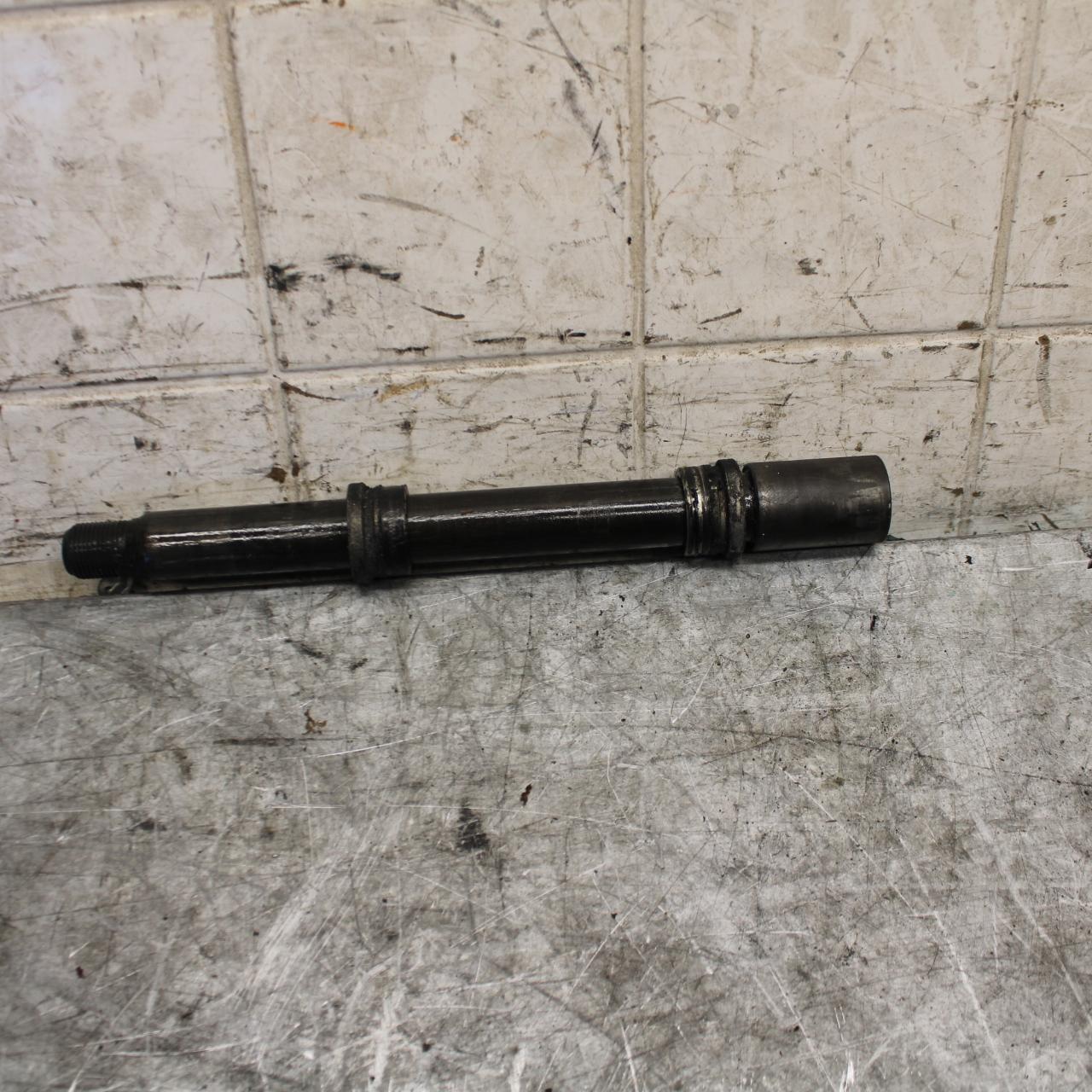 2002 Yamaha YZF R6 FRONT WHEEL RIM AXLE PIVOT BOLT 4XV-25181-00-00 BB545