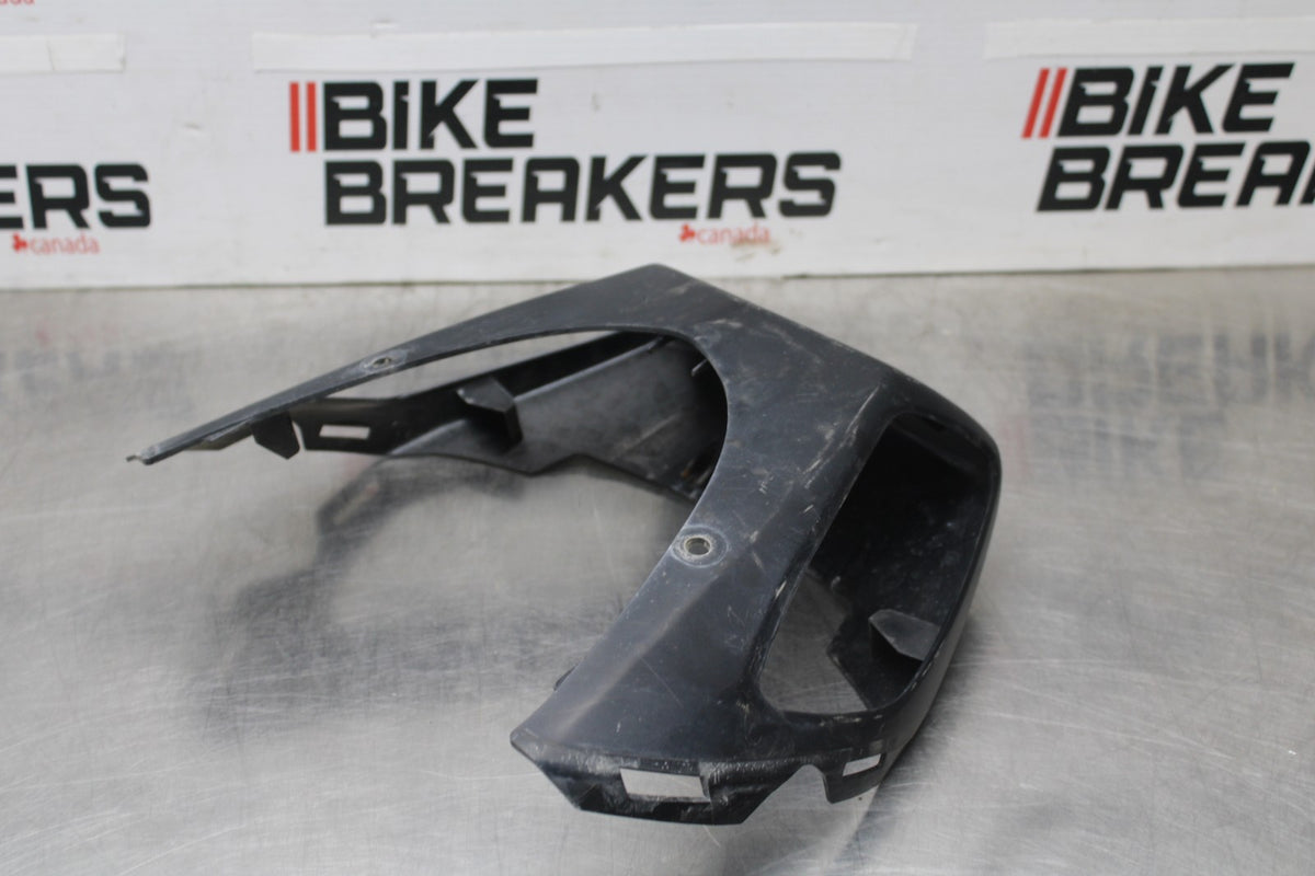 09 KAWASAKI CONCOURS 14 ZG1400B CENTER REAR BACK TAIL FAIRING COVER TRIM BB875