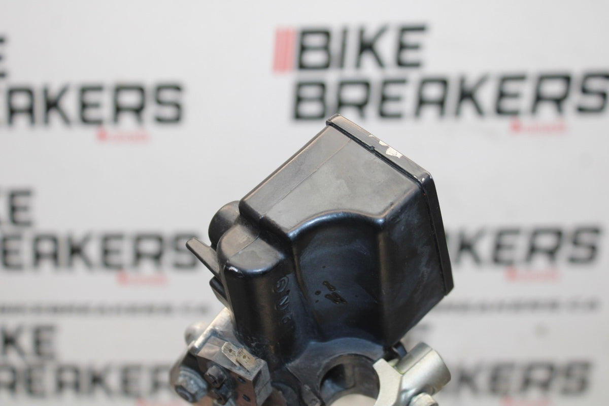 06 KAWASAKI Z750 FRONT BRAKE MASTER CYLINDER w/ LEVER BB837