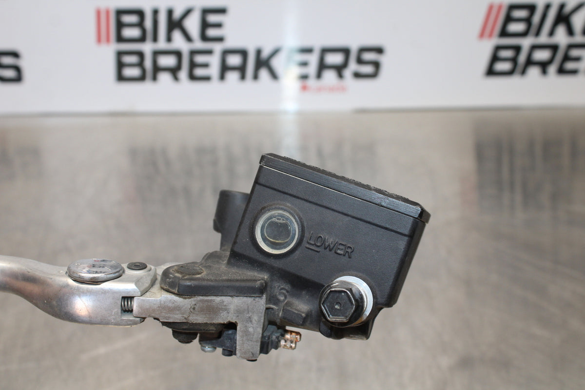 09-15 YAMAHA FZ6R FRONT BRAKE MASTER CYLINDER w/ LEVER BB161