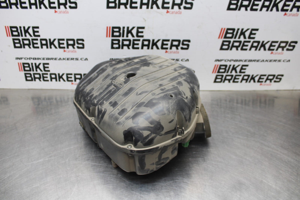 01-03 SUZUKI GSXR600 AIRBOX AIR INTAKE FILTER BOX BB841