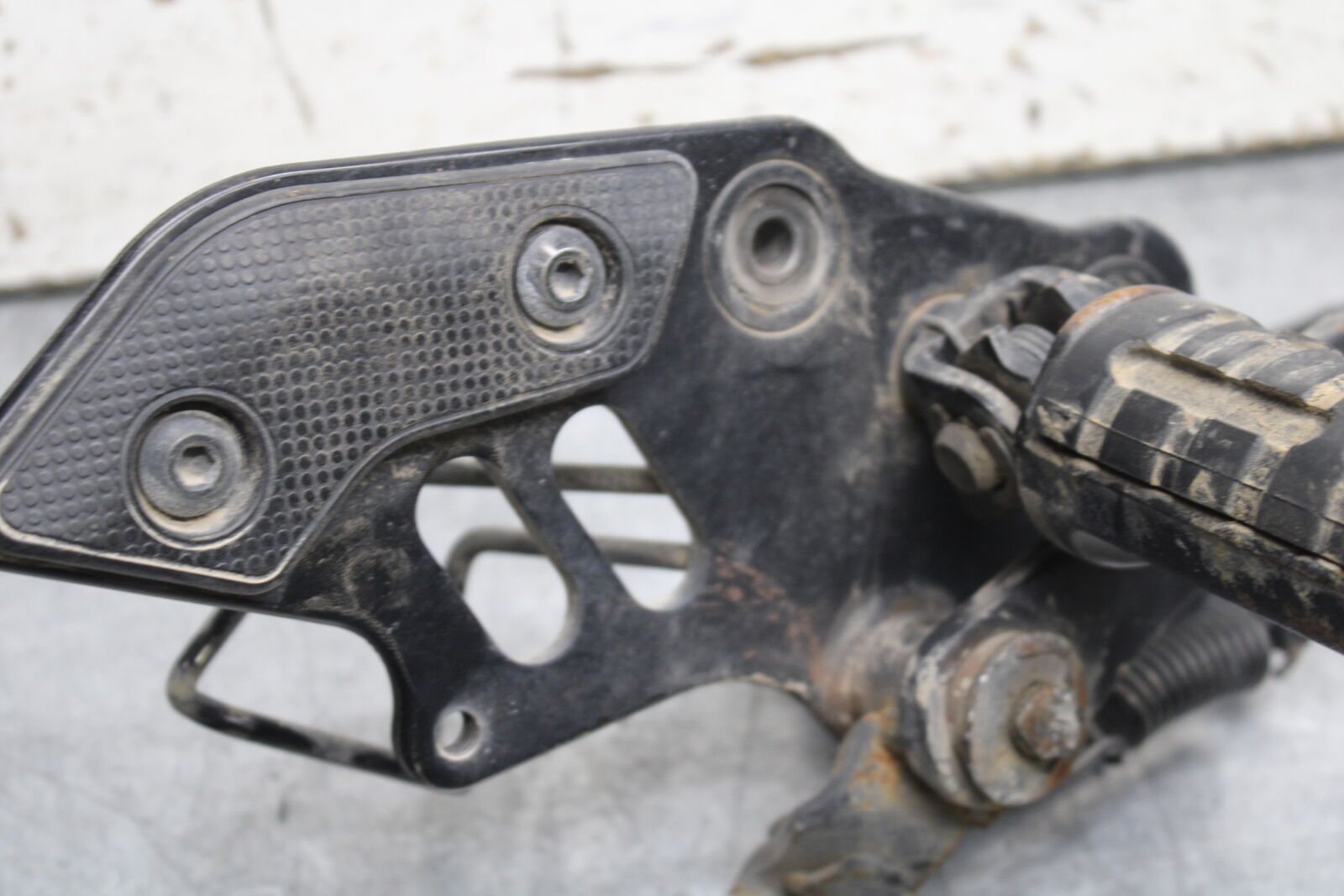 16-17 KAWASAKI VULCAN S 650 EN650 ABS RIGHT FRONT FOOT REST PEG STEP BB731