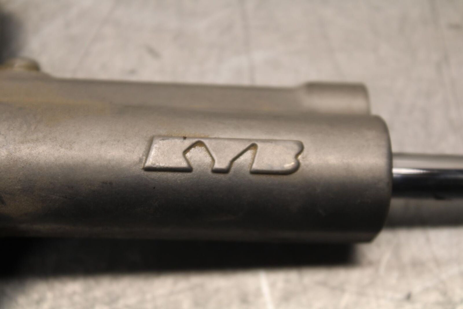 2015 Suzuki GSXR750 STEERING DAMPER STABILIZER BB595