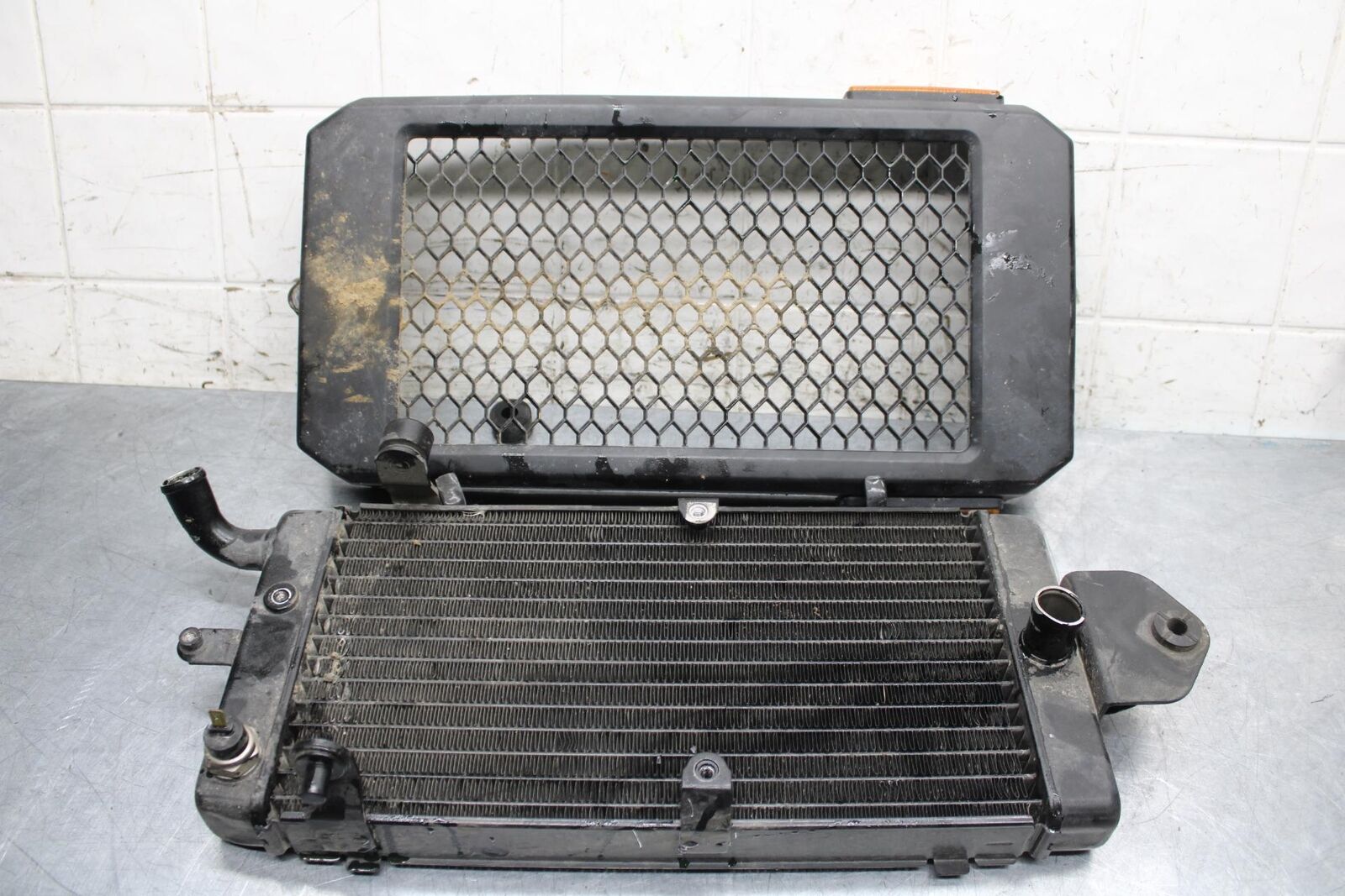 2007 Honda Shadow Spirit 1100 VT1100C ENGINE COOLER COOLING RADIATOR BB561