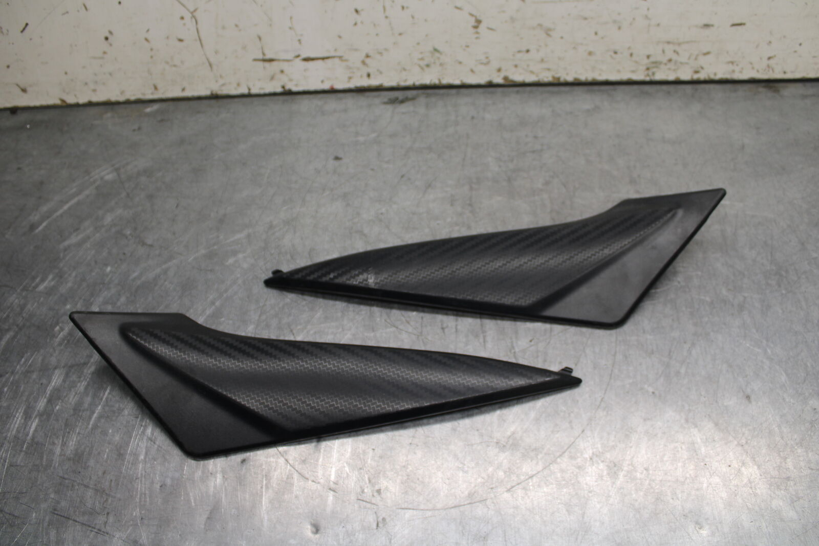 13 SUZUKI GSXR750 RIGHT LEFT GAS FUEL TANK PANELS COVERS TRIM SET COWLS BB110