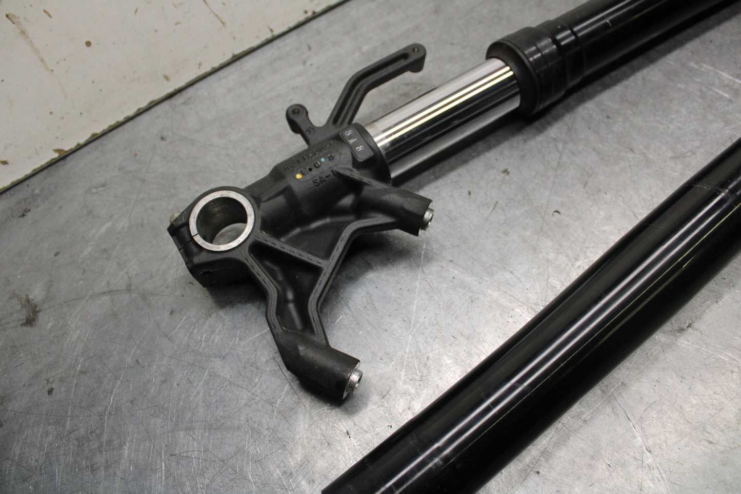 13-18 KAWASAKI NINJA ZX6R FRONT FORKS SET PAIR 44071-0834-56K BB666