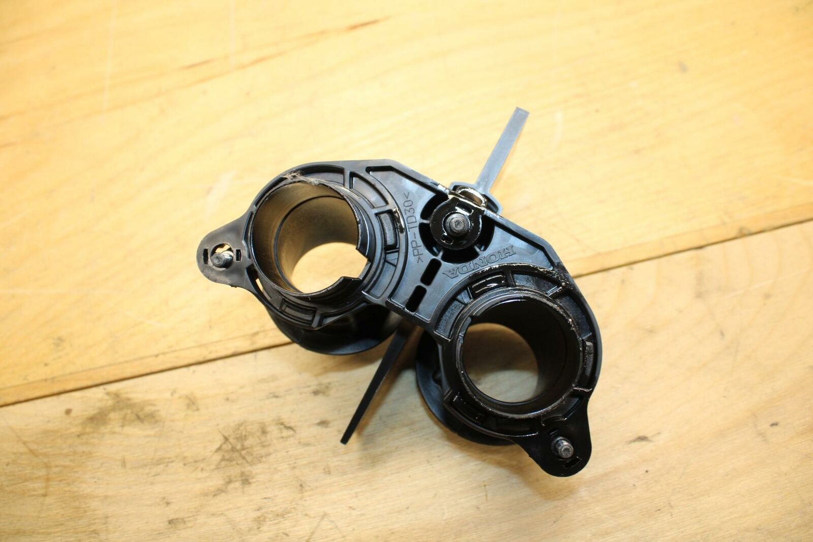 13-15 HONDA CBR500R AIRBOX INTAKE VELOCITY STACKS BB315