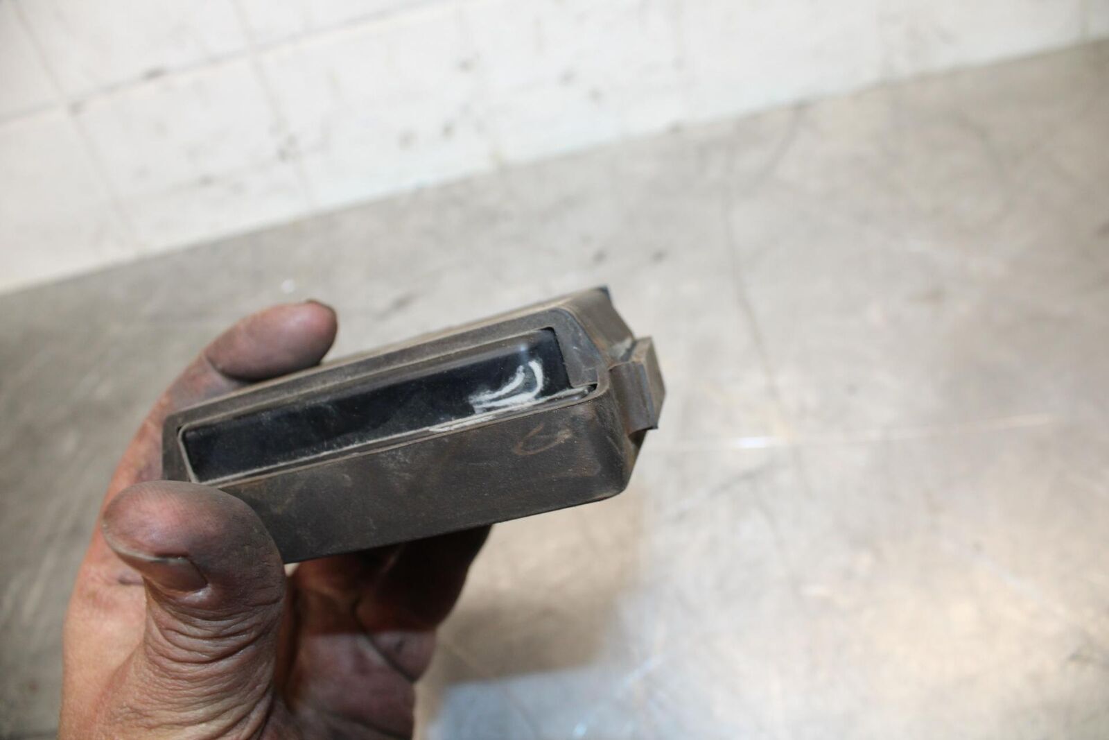 12-17 KAWASAKI NINJA 650 RELAY ASSEMBLY FUSE BOX 27002-0025 BB470