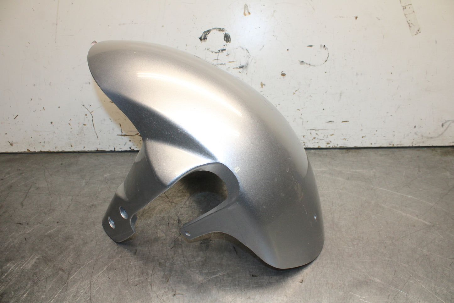 08-10 SUZUKI GSXR 600  AFTERMARKET FRONT WHEEL FENDER COWL FAIRING BB630
