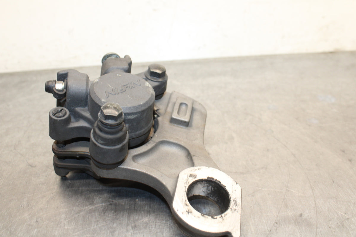 04-05 YAMAHA YZF R1 REAR BACK BRAKE CALIPER W MOUNT BRACKET BB131