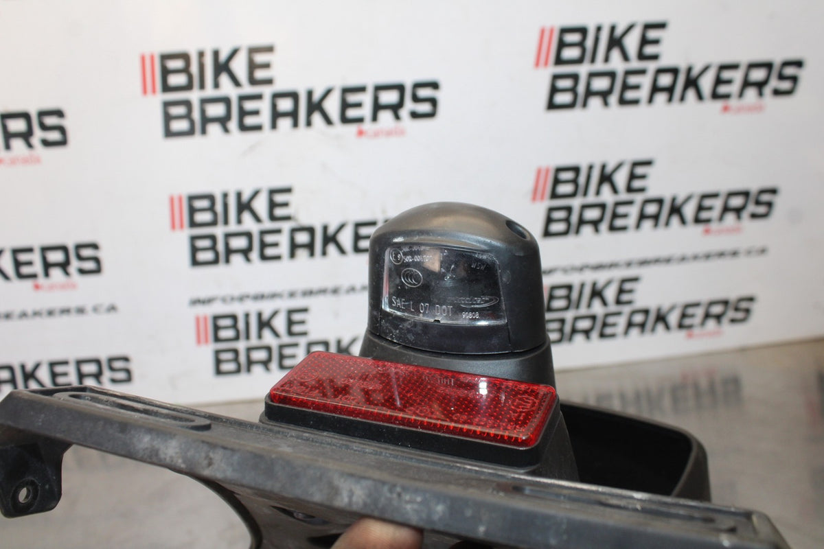 24-25 KAWASAKI ELIMINATOR 450 LICENSE PLATE LIGHT & MOUNT BB869