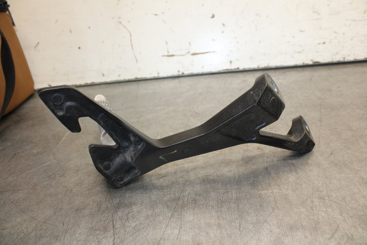 18-23 KAWASAKI NINJA 400 REAR BACK PASSENGER PEG SET PAIR BB679