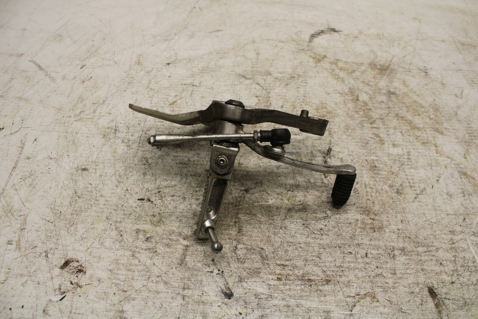 16-21 YAMAHA XSR900 LEFT REARSET REAR SET DRIVER FOOT PEG REST STOP BB370