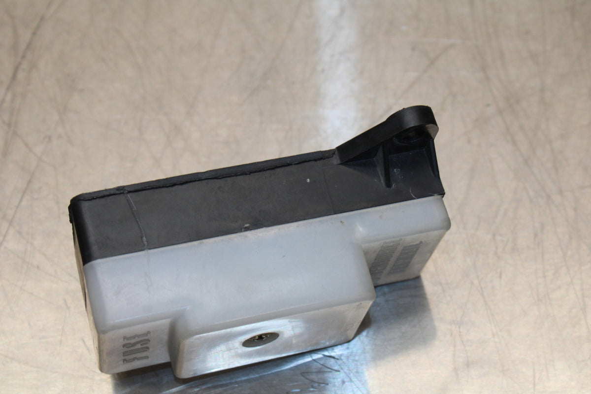86 SUZUKI GS750ES RELAY ASSEMBLY FUSE BOX BB140