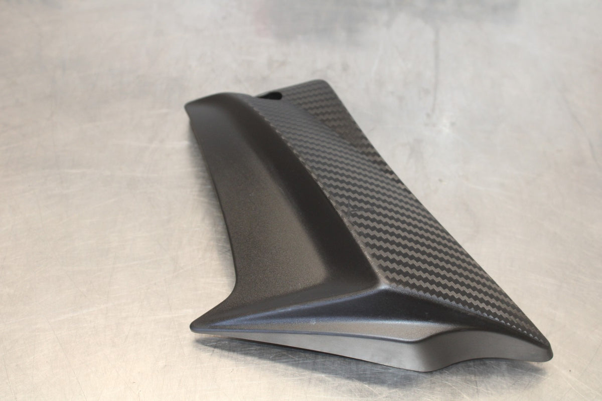 18 SUZUKI GSXR750 LEFT FRAME SIDE COVER COWL PANEL TRIM BB891