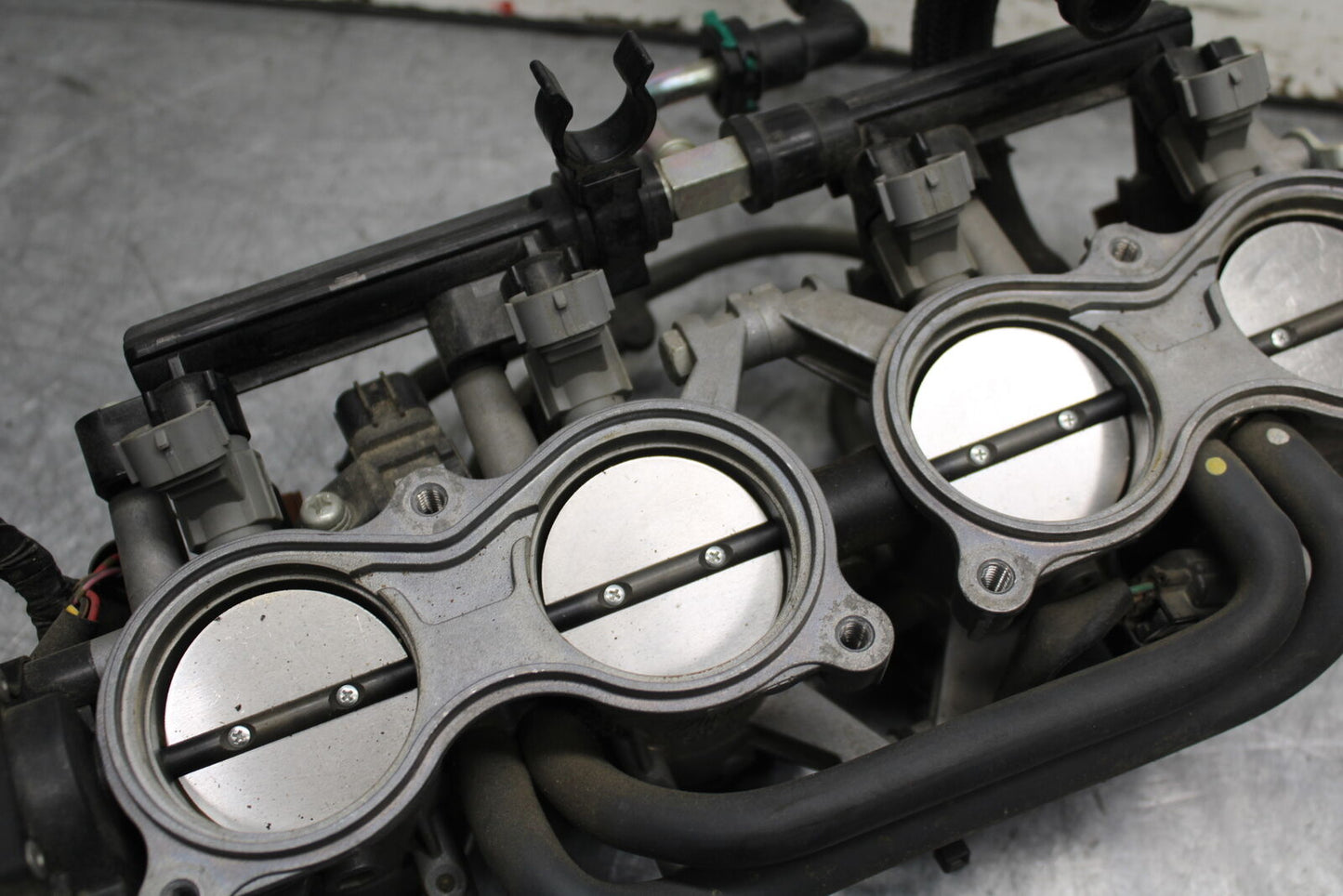 11-24 SUZUKI GSXR750 MAIN FUEL INJECTORS / THROTTLE BODIES 13406-15J00 BB714