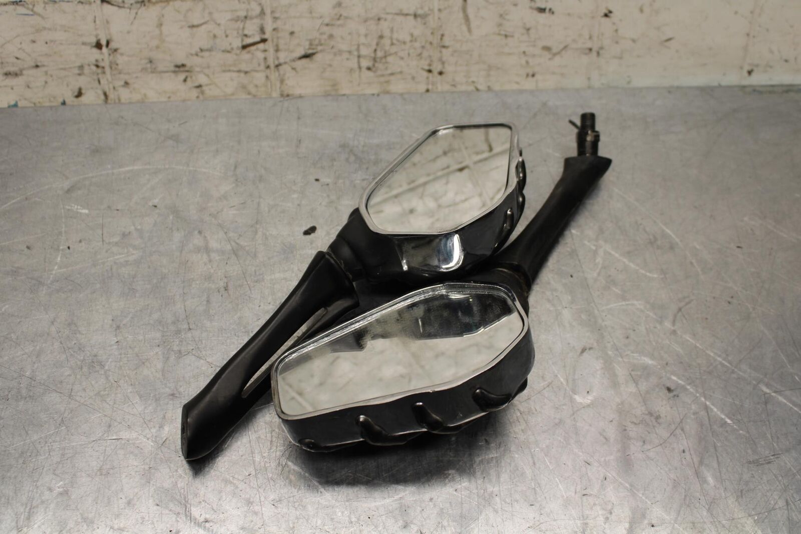 2004 Suzuki Intruder 1500 VL1500 MIRRORS REARVIEW LEFT RIGHT PAIR BB573