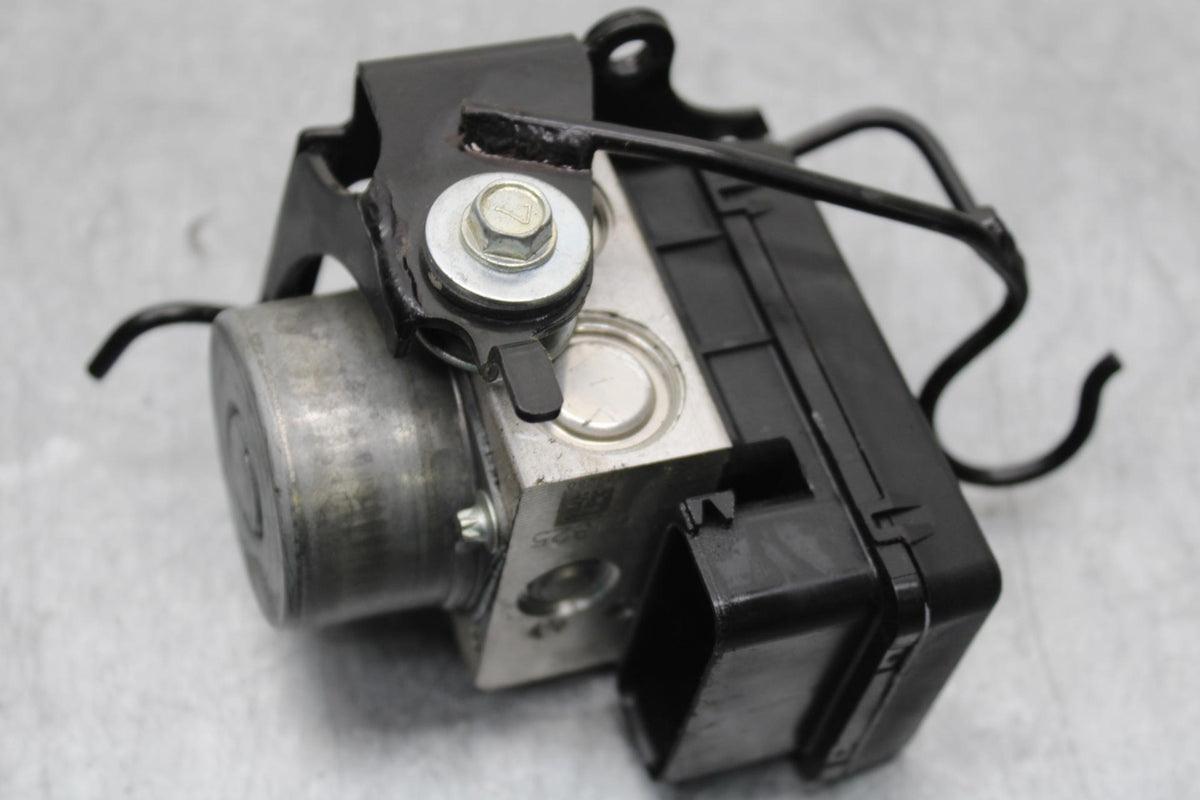 2014 Kawasaki Ninja 650 EX650E ABS PUMP UNIT MODULE BB569