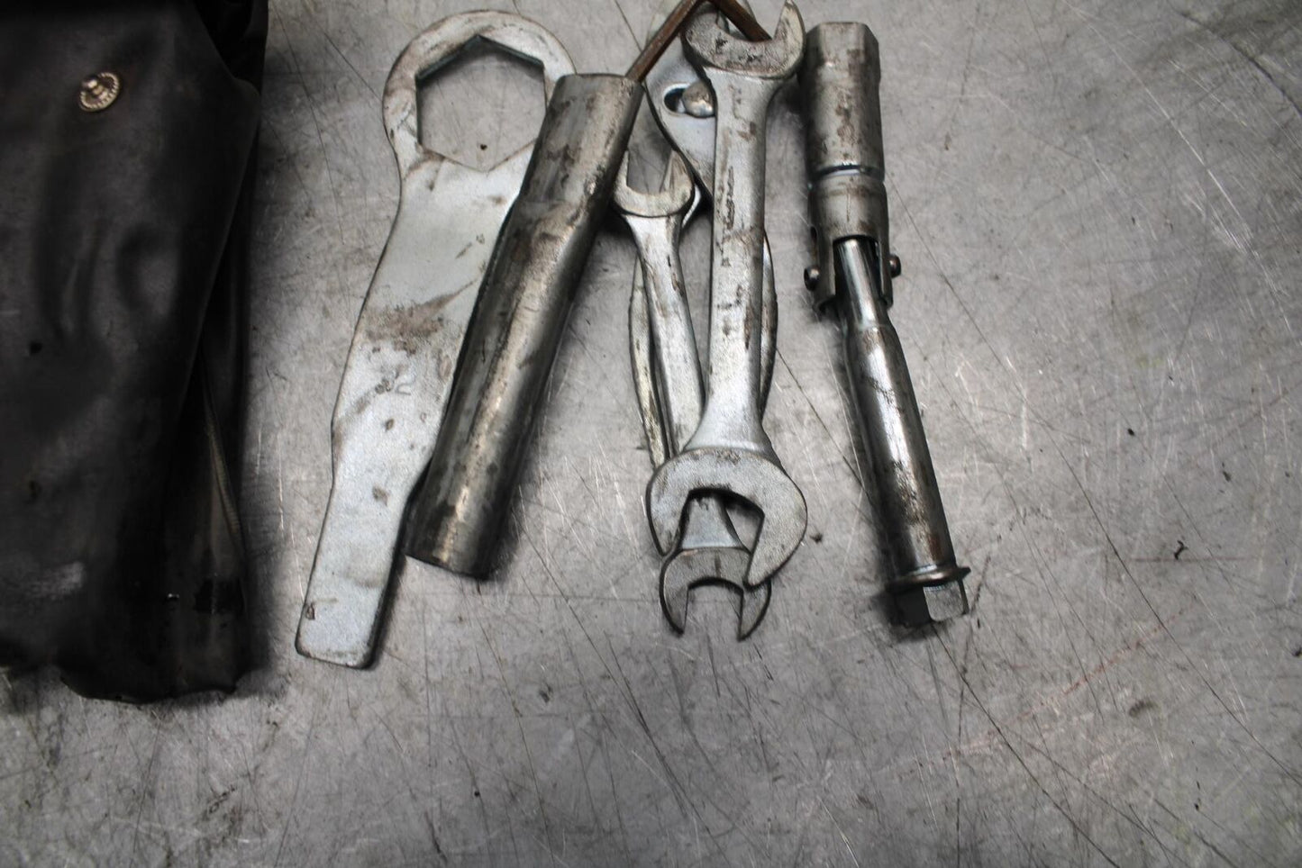 2009 Kawasaki Ninja ZX6R ZX600R STOCK TOOLS OEM TOOL BAG KIT SET BB538