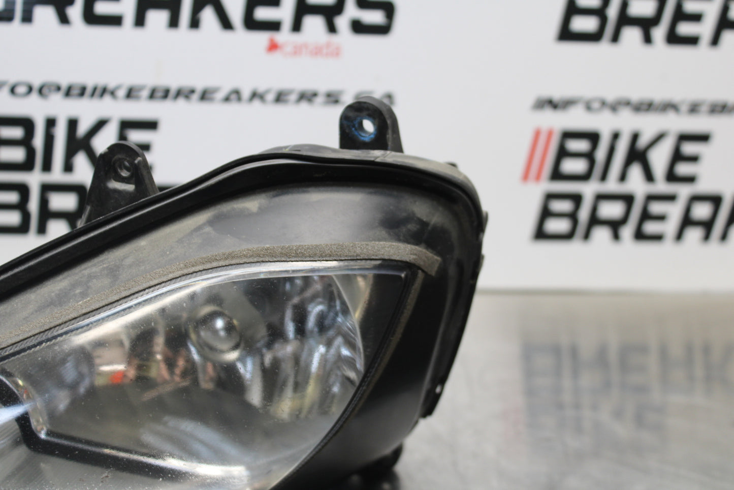04-05 KAWASAKI NINJA ZX10R FRONT HEADLIGHT HEAD LIGHT LAMP BB163