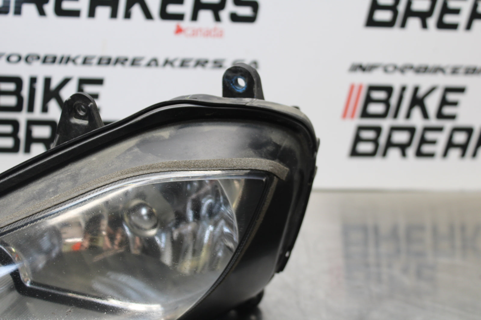 04-05 KAWASAKI NINJA ZX10R FRONT HEADLIGHT HEAD LIGHT LAMP BB163