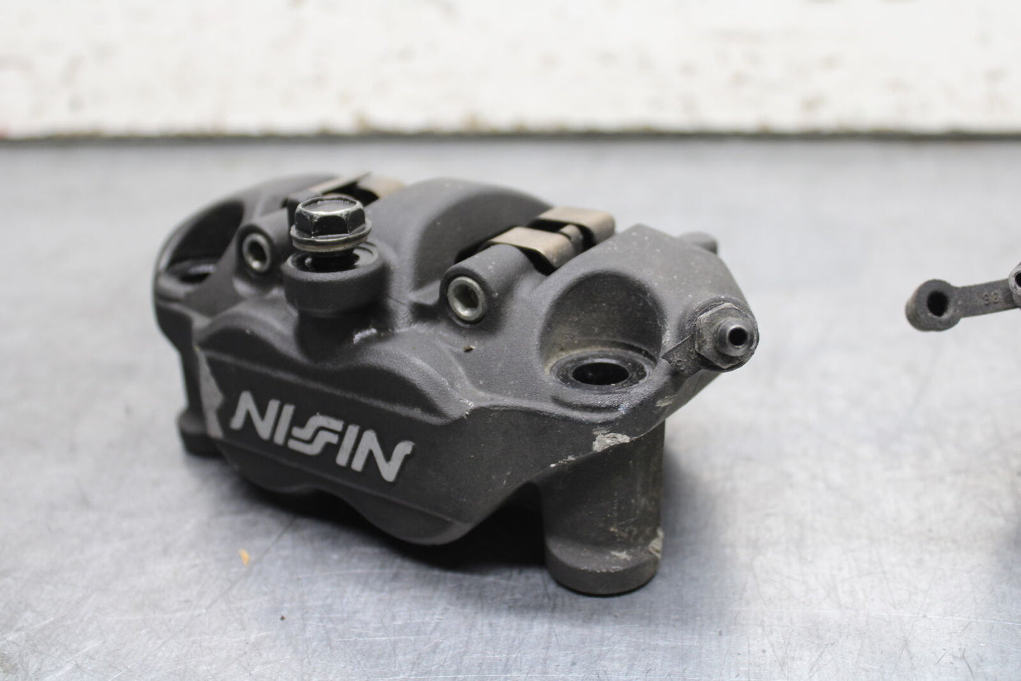 13-17 KAWASAKI NINJA ZX6R ZX636E RIGHT LEFT FRONT BRAKE CALIPER SET PAIR BB735