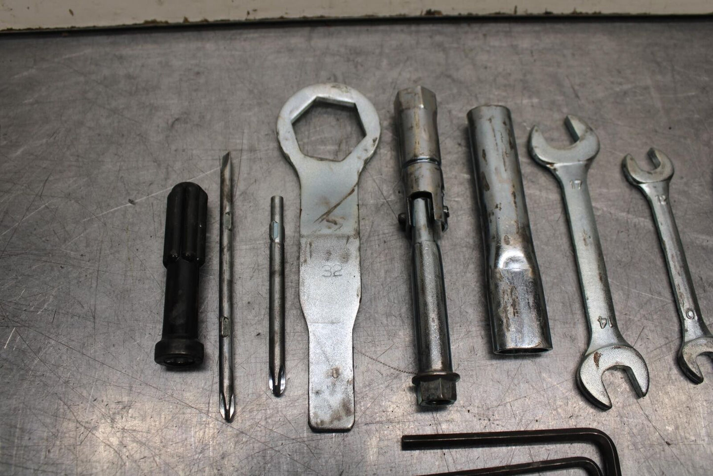 09-12 KAWASAKI NINJA ZX6R ZX600R STOCK TOOLS TOOL BAG KIT SET 56007-0052 BB617