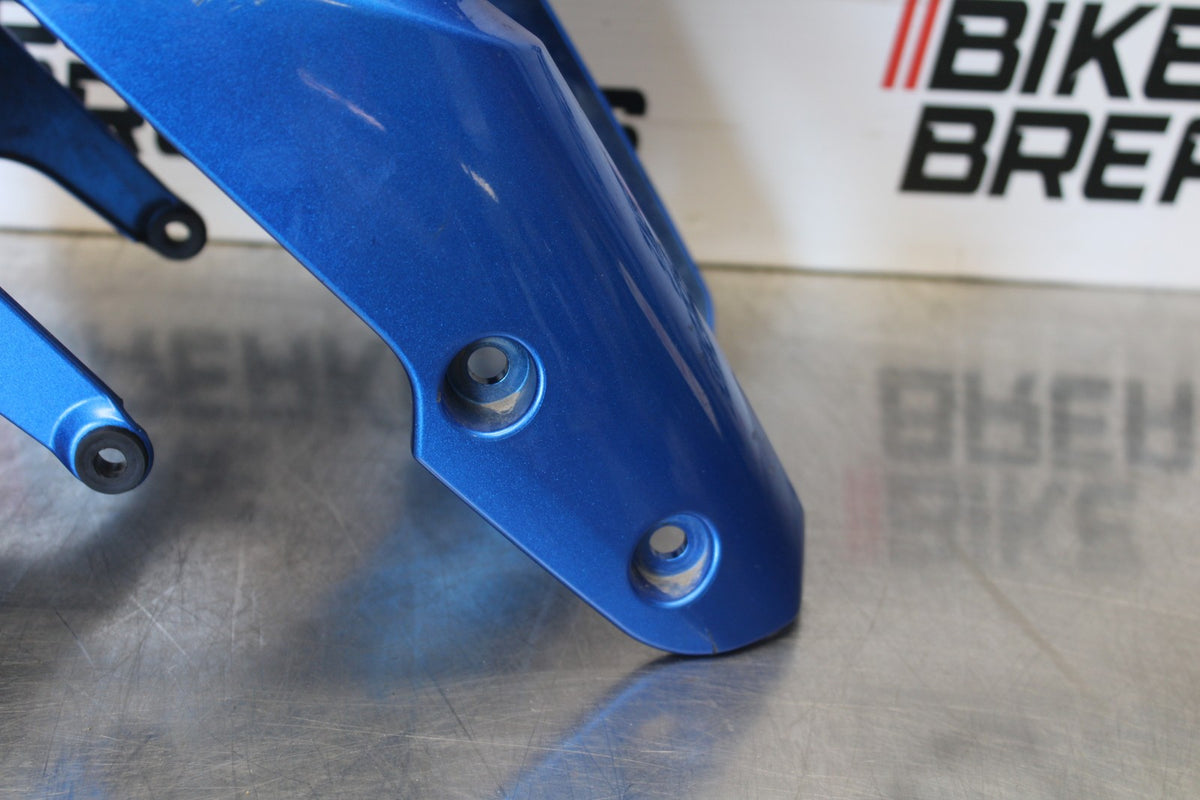 18 SUZUKI GSXR750 FRONT WHEEL FENDER COWL FAIRING BB891