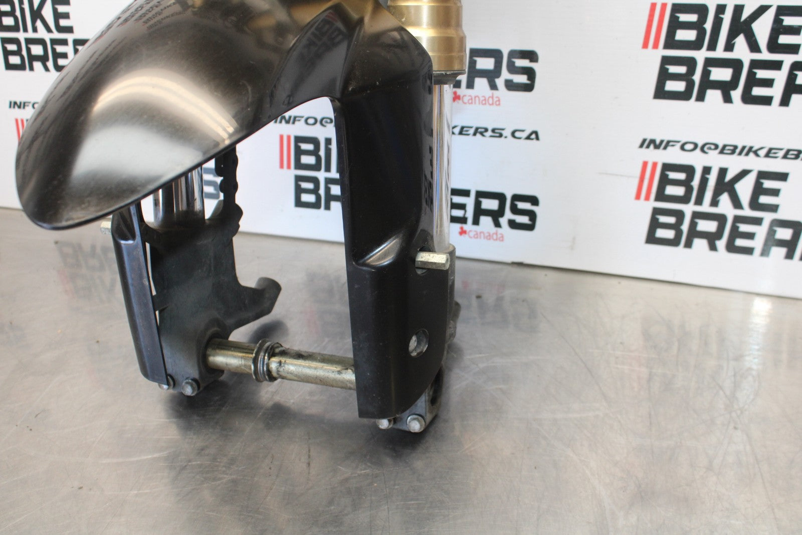 06-07 SUZUKI GSXR 600 FRONT END FORKS SUSPENSION HANDLEBARS TRIPLE TREE BB00