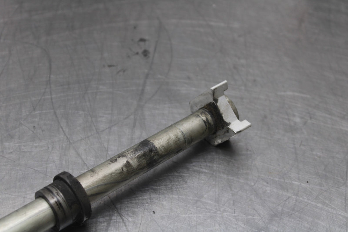 14 TRIUMPH STREET TRIPLE ABS REAR AXLE BACK WHEEL RIM PIVOT BOLT AXEL BB808