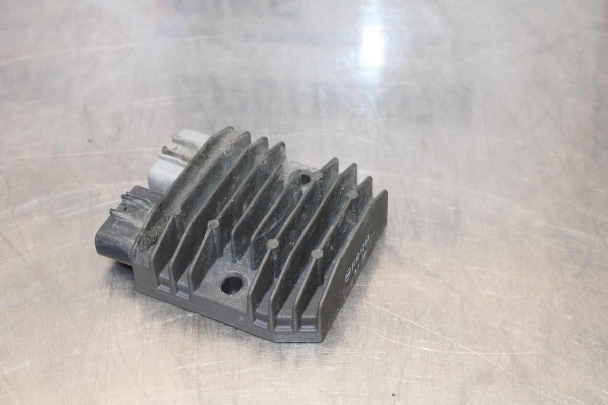 09 YAMAHA V STAR 950 RECTIFIER VOLTAGE REGULATOR BB172