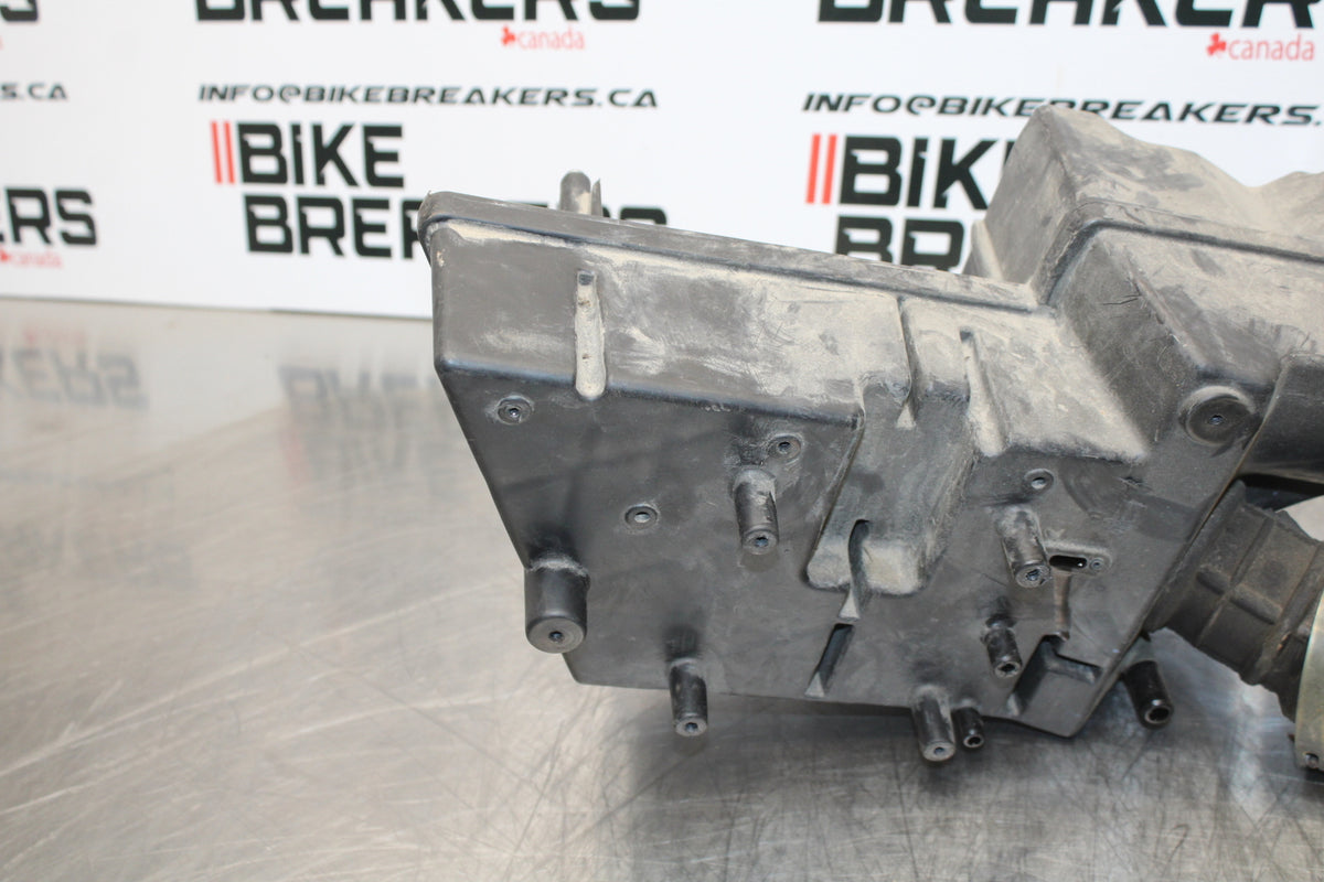 08 MOTO GUZZI BREVA 750 AIRBOX AIR INTAKE FILTER BOX BB154