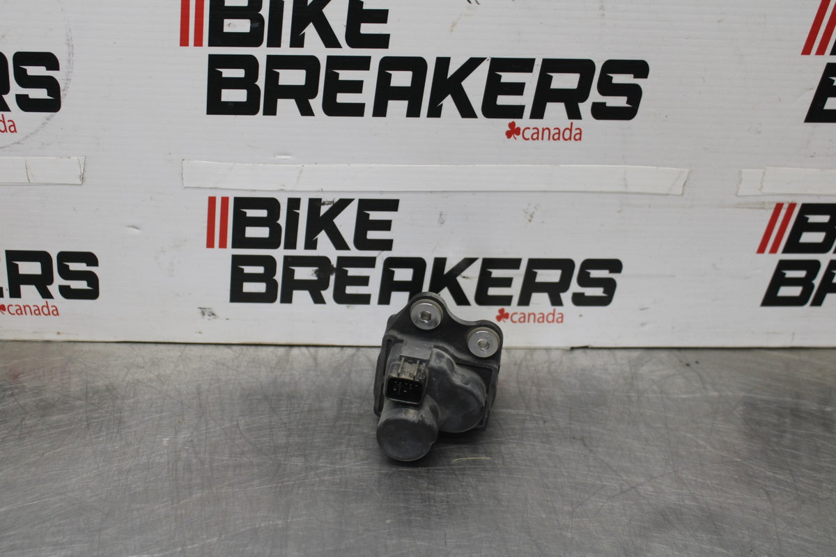 03 YAMAHA YZF R1 EXHAUST VALVE SERVO MOTOR BB895