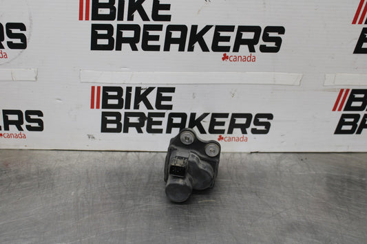 03 YAMAHA YZF R1 EXHAUST VALVE SERVO MOTOR BB895