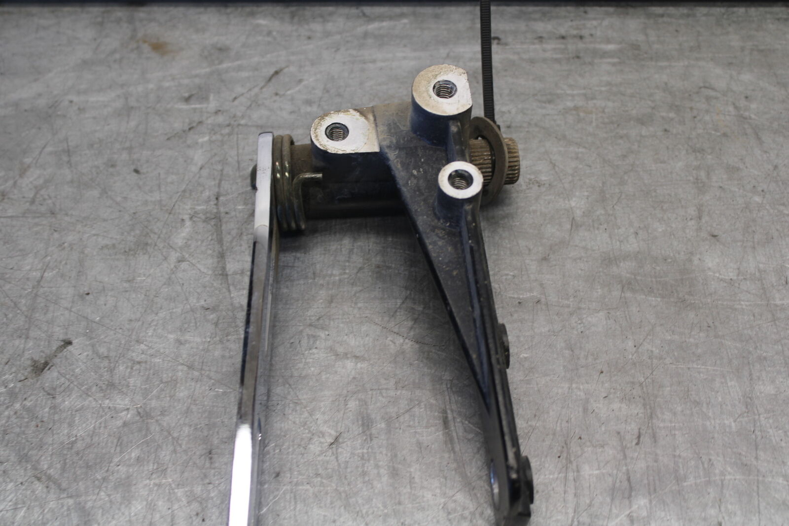 05-06 YAMAHA ROYAL STAR RIGHT REARSET BRAKE FOOT PEDAL BB697