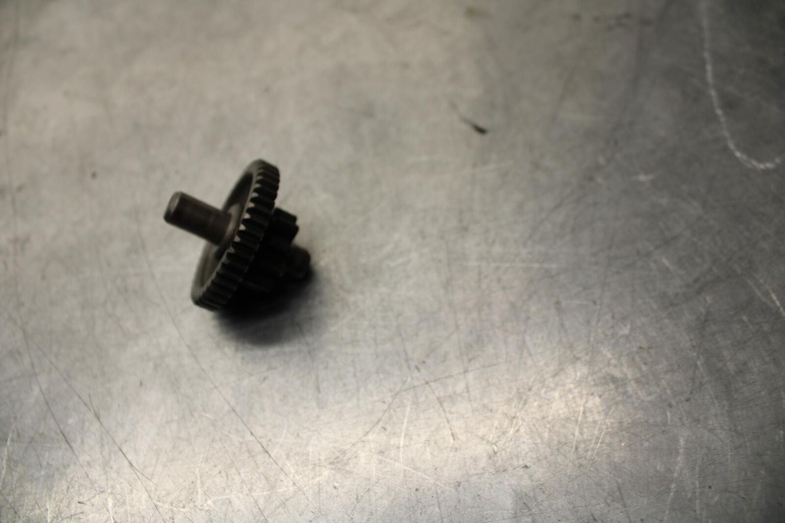 2001 Yamaha YZF R6 ENGINE MOTOR IDLER IDLING GEAR 5SL-15512-00-00 BB68
