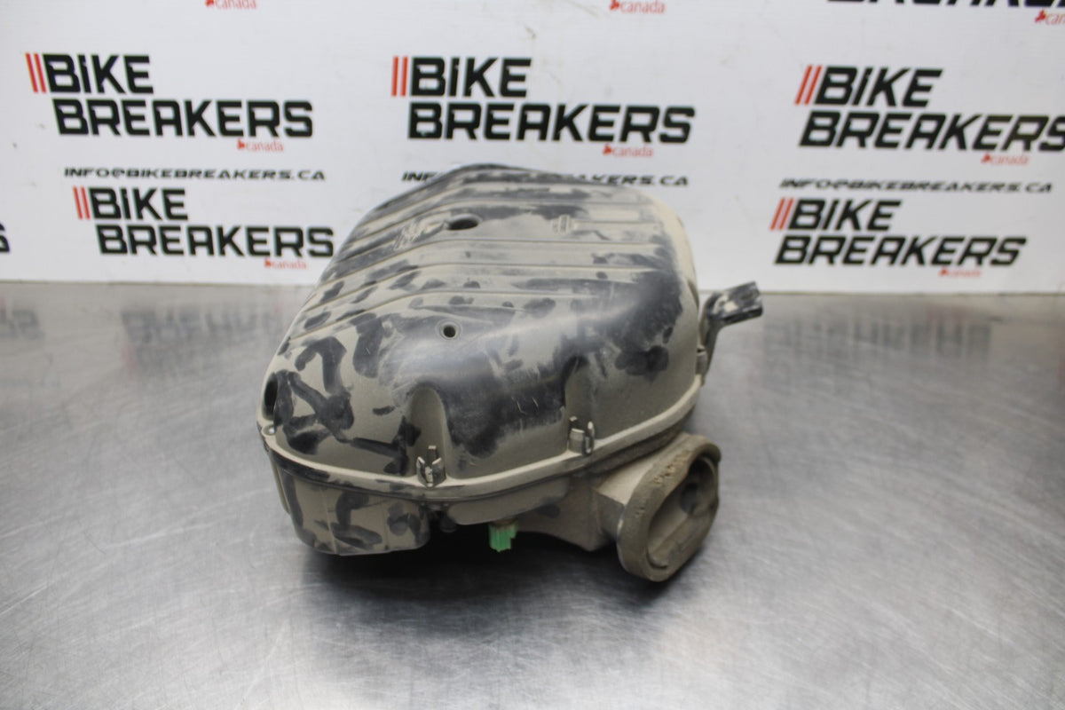 01-03 SUZUKI GSXR600 AIRBOX AIR INTAKE FILTER BOX BB841