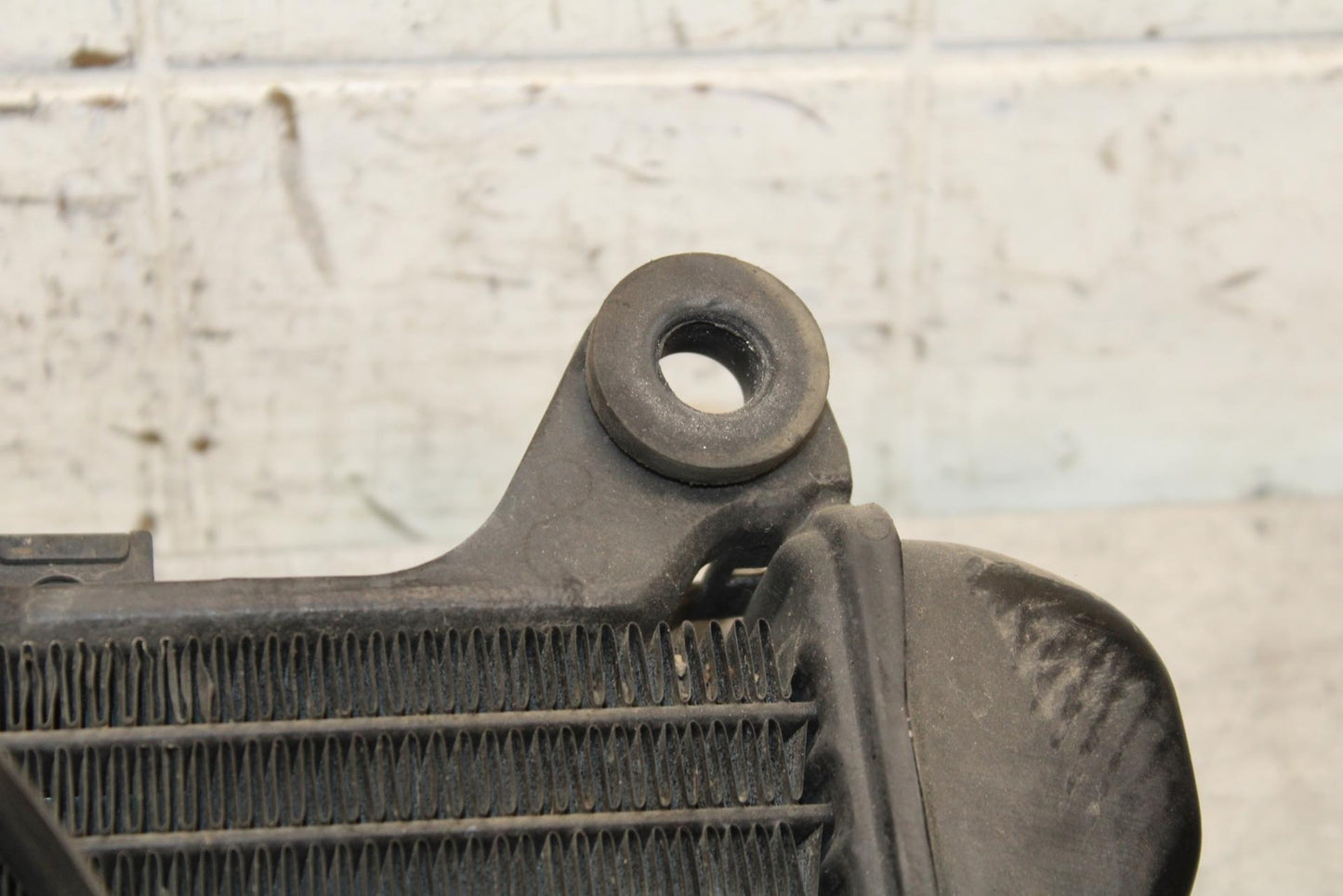 00-01 KAWASAKI ZZR600 ENGINE RADIATOR MOTOR COOLER COOLING RADIATER BB568