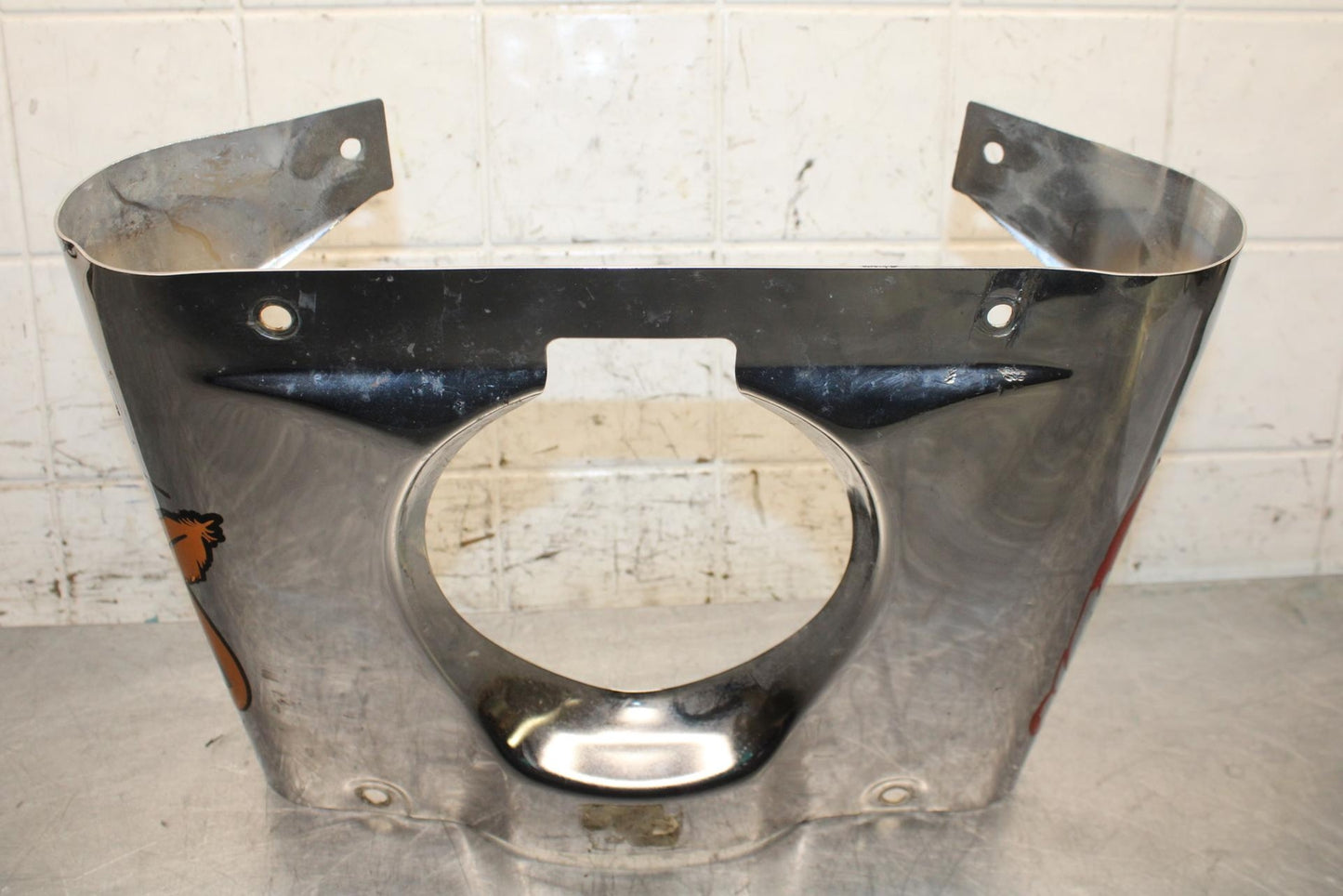 2004 Suzuki Intruder 1500 VL1500 HEADLIGHT HEAD LIGHT LAMP TRIM  BB573