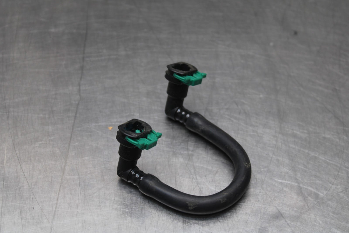 11-24 SUZUKI GSXR750 FUEL HOSE GAS LINE TUBE PIPE BB810