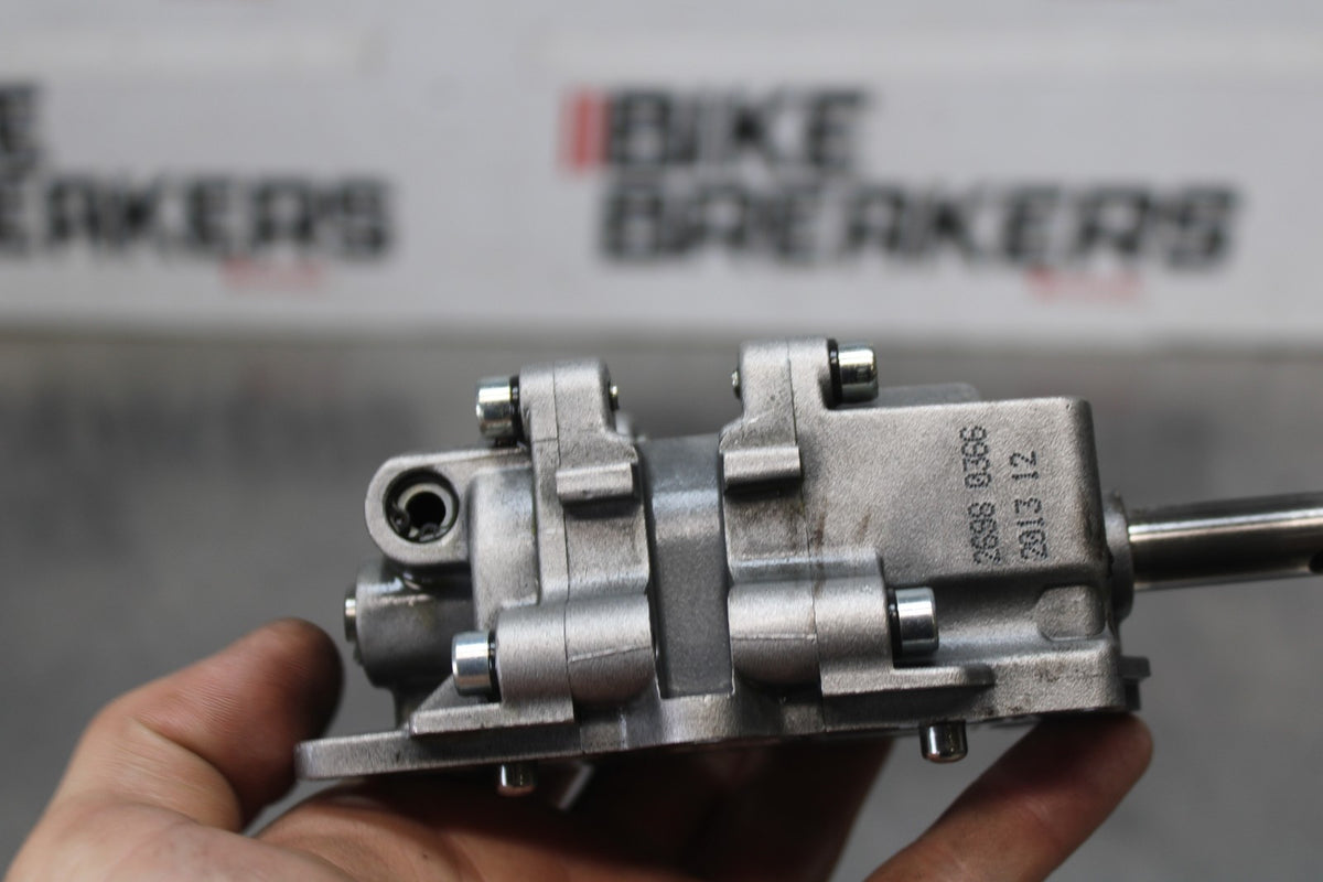 15 APRILIA RSV4 FACTORY APRC ABS ENGINE MOTOR OIL PUMP BB901
