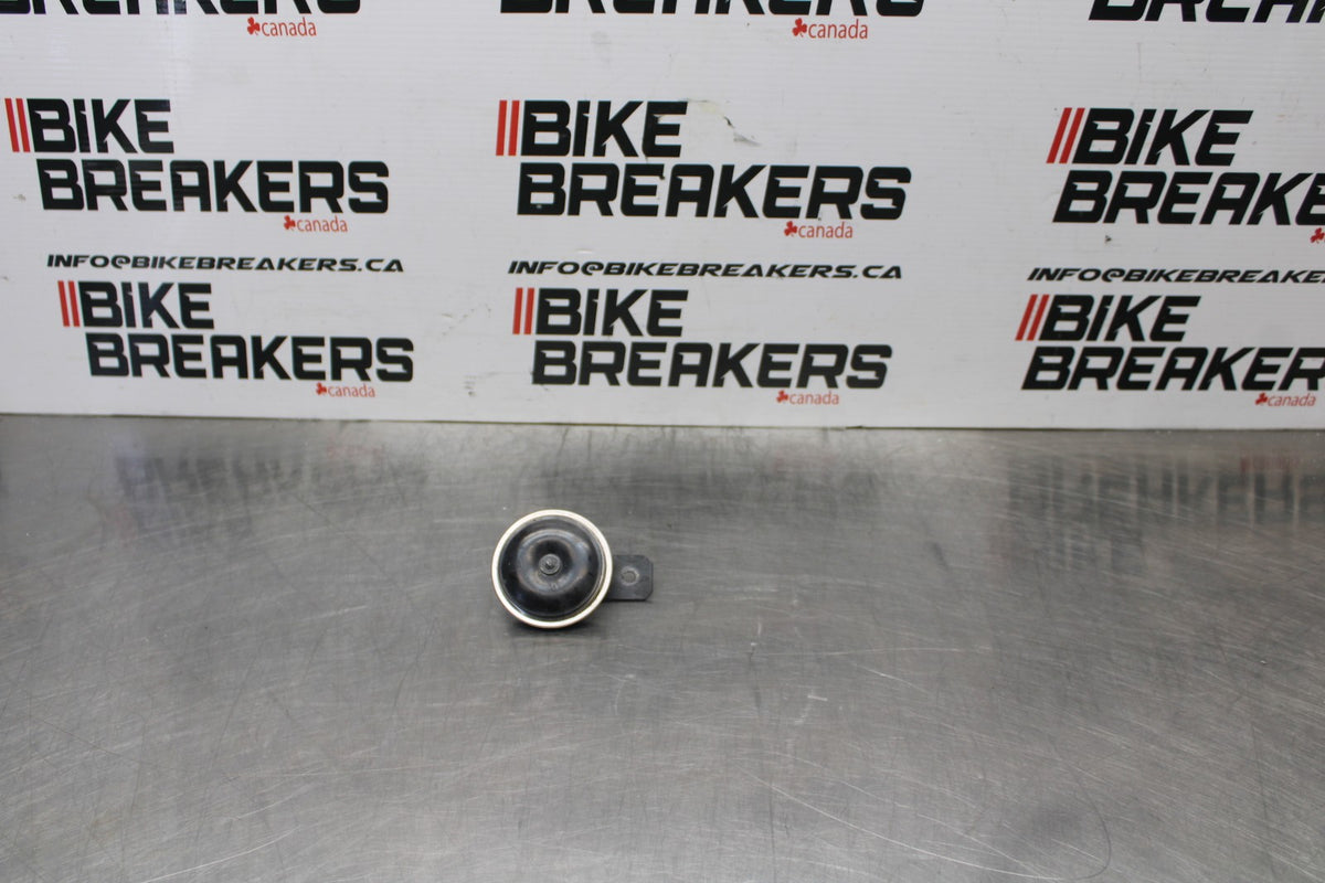 18-26 KAWASAKI Z400 HORN SIGNAL BB852
